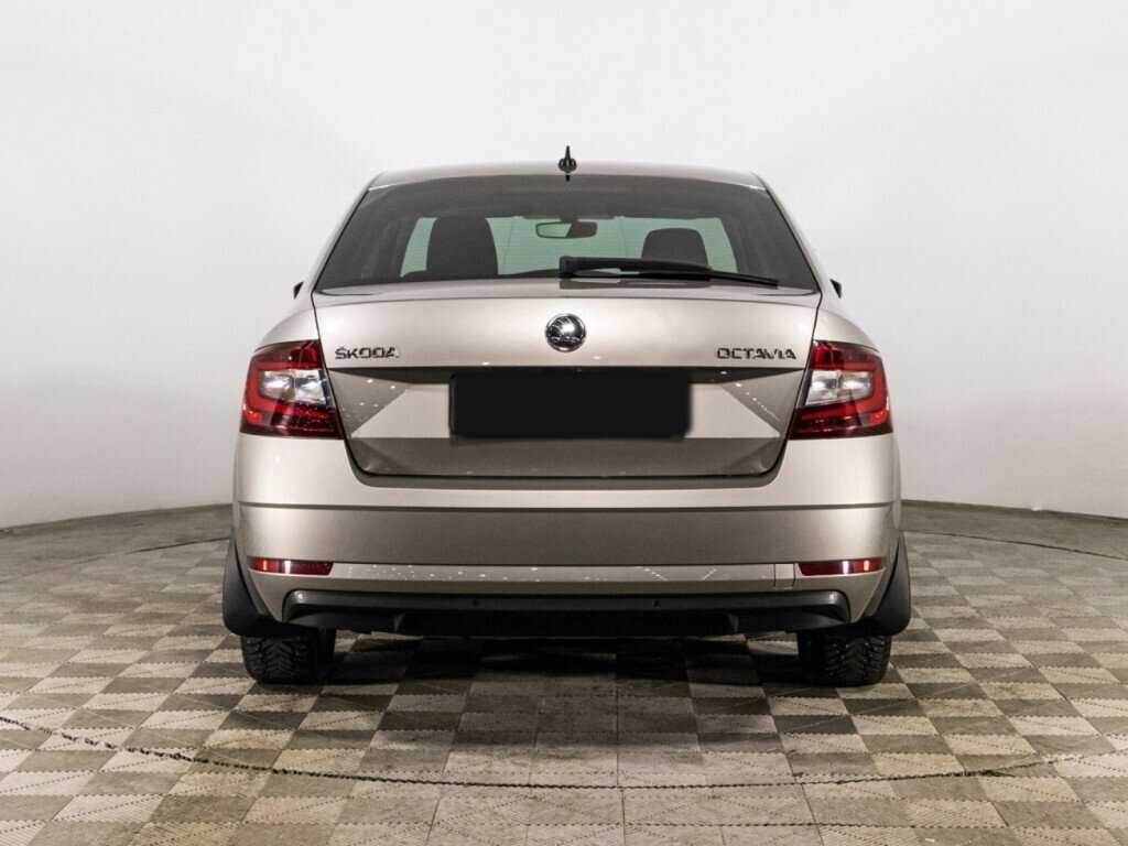 Skoda Octavia 2018 года с пробегом. Фото: #5