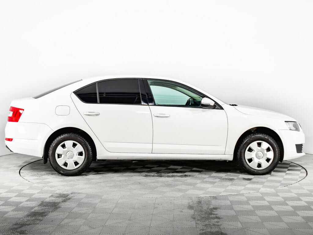 Skoda Octavia 2014 года с пробегом. Фото: #3