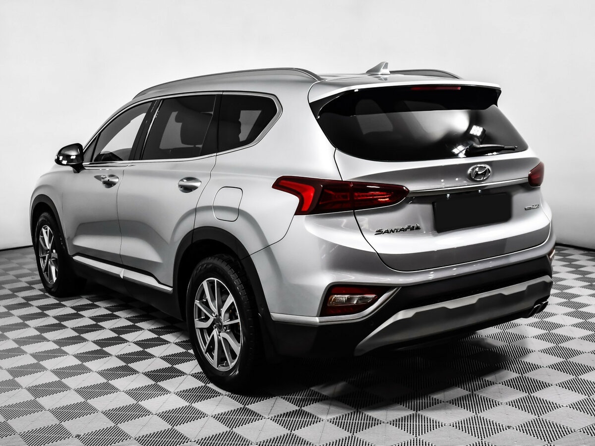 Hyundai Santa Fe 2018 года с пробегом. Фото: #6