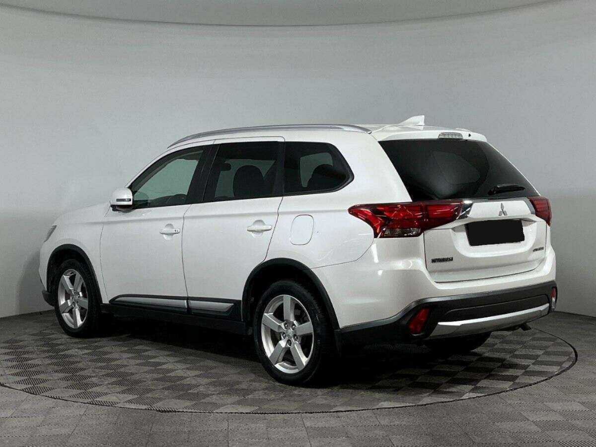 Mitsubishi Outlander 2018 года с пробегом. Фото: #6