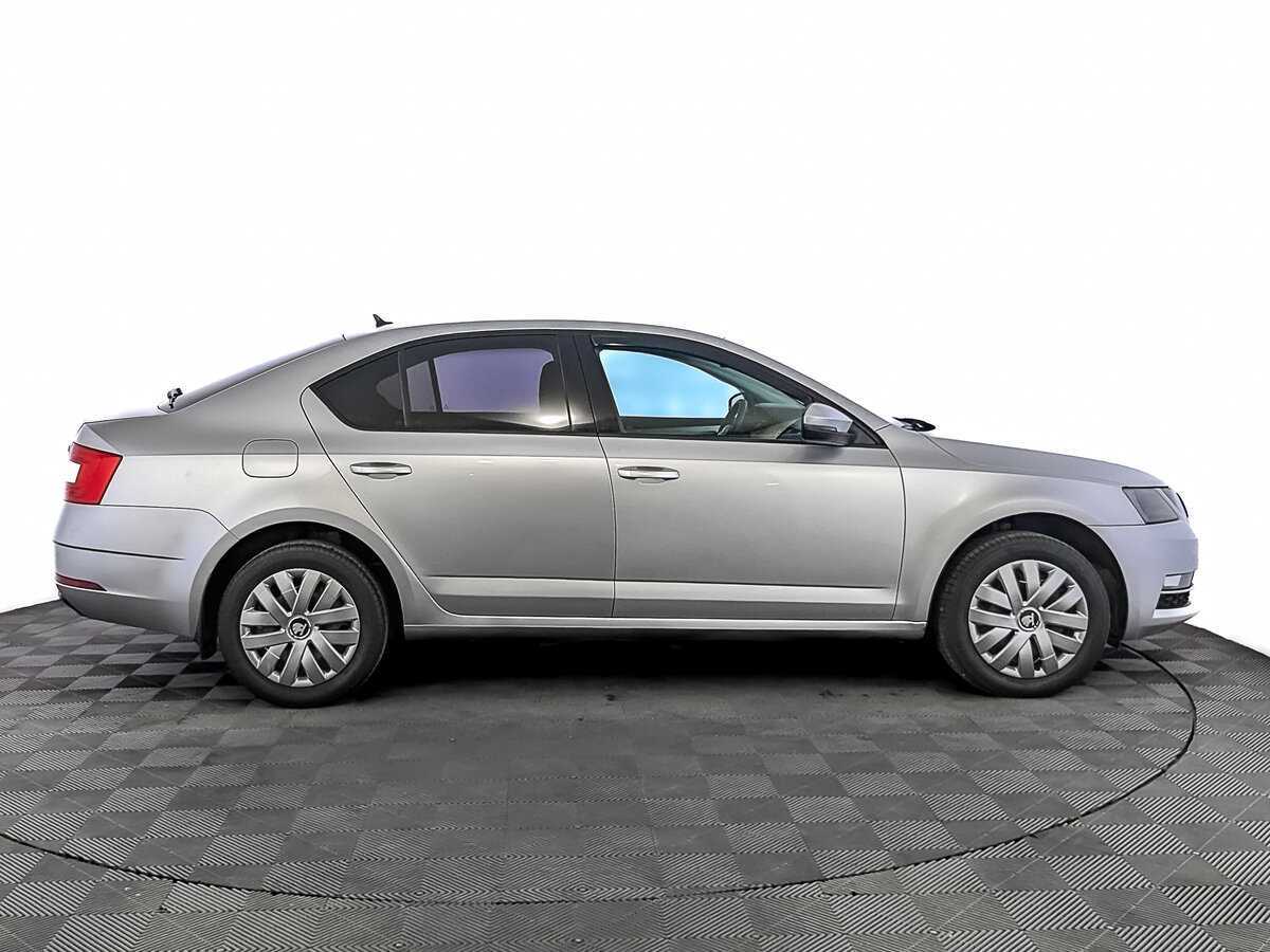 Skoda Octavia 2018 года с пробегом. Фото: #3