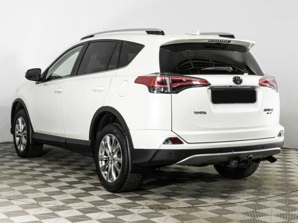 Toyota RAV4 2017 года с пробегом. Фото: #6