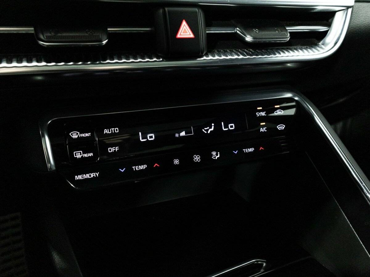 Kia K5 2021 года с пробегом. Фото: #22