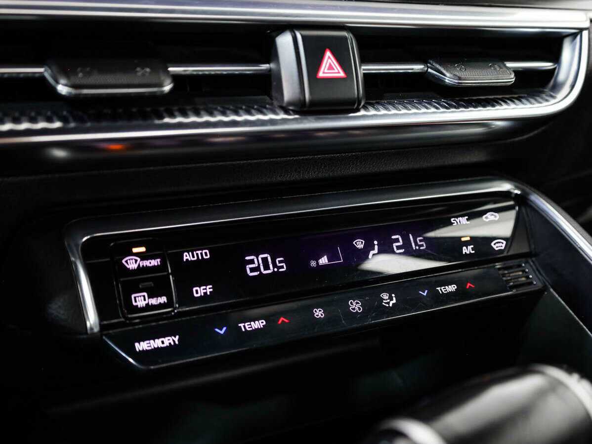 Kia K5 2020 года с пробегом. Фото: #20