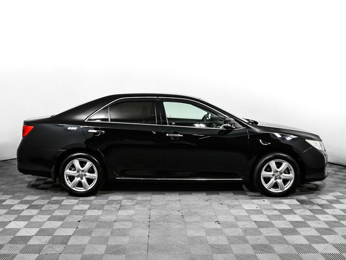 Toyota Camry 2012 года с пробегом. Фото: #3