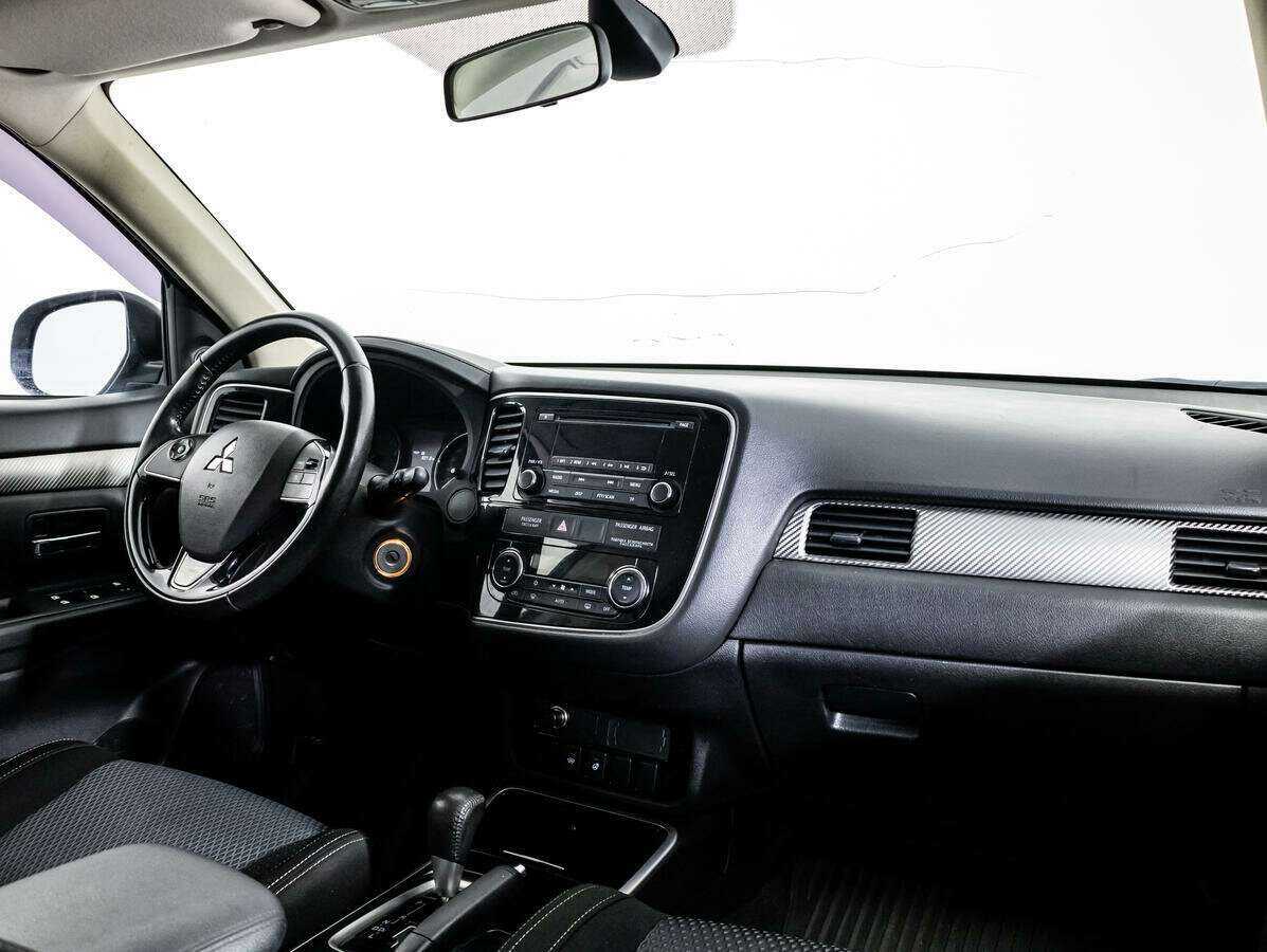 Mitsubishi Outlander 2017 года с пробегом. Фото: #6