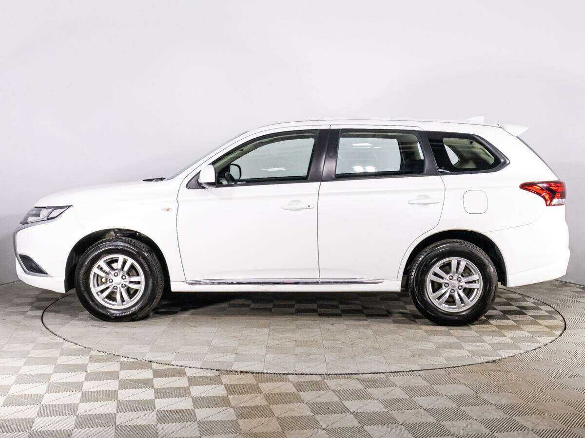Mitsubishi Outlander 2022 года с пробегом. Фото: #7