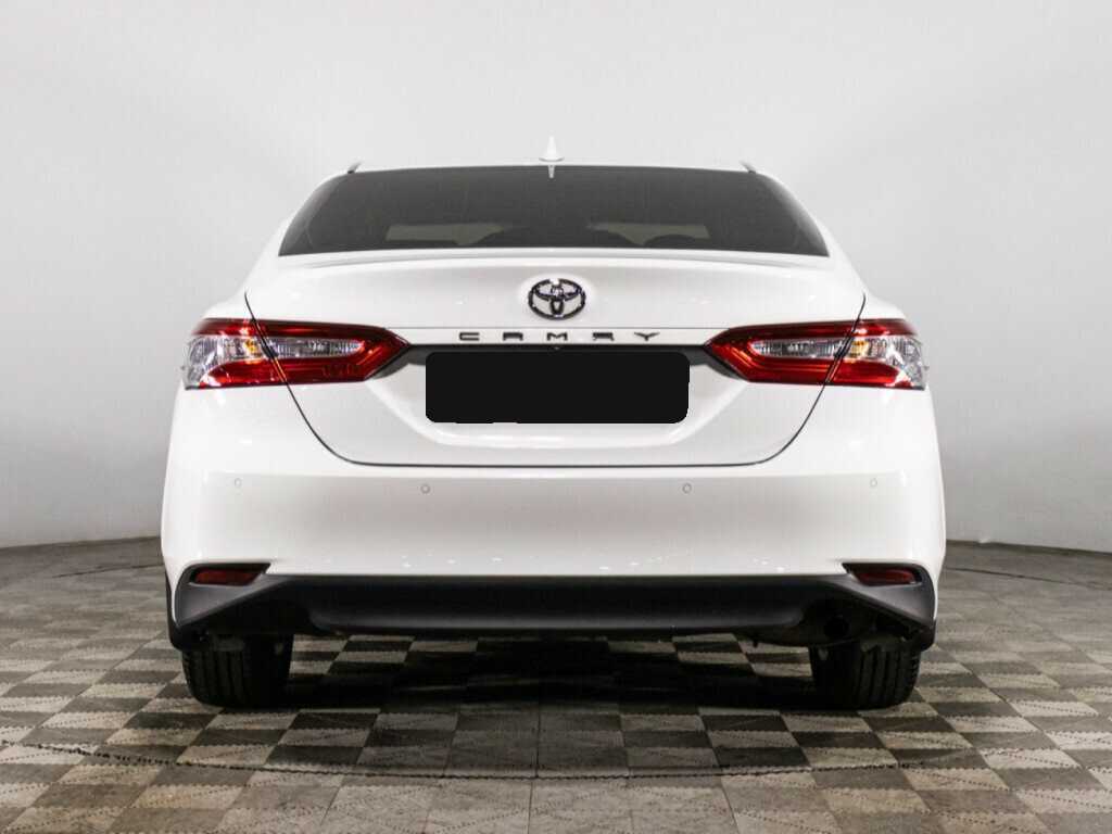 Toyota Camry 2021 года с пробегом. Фото: #5