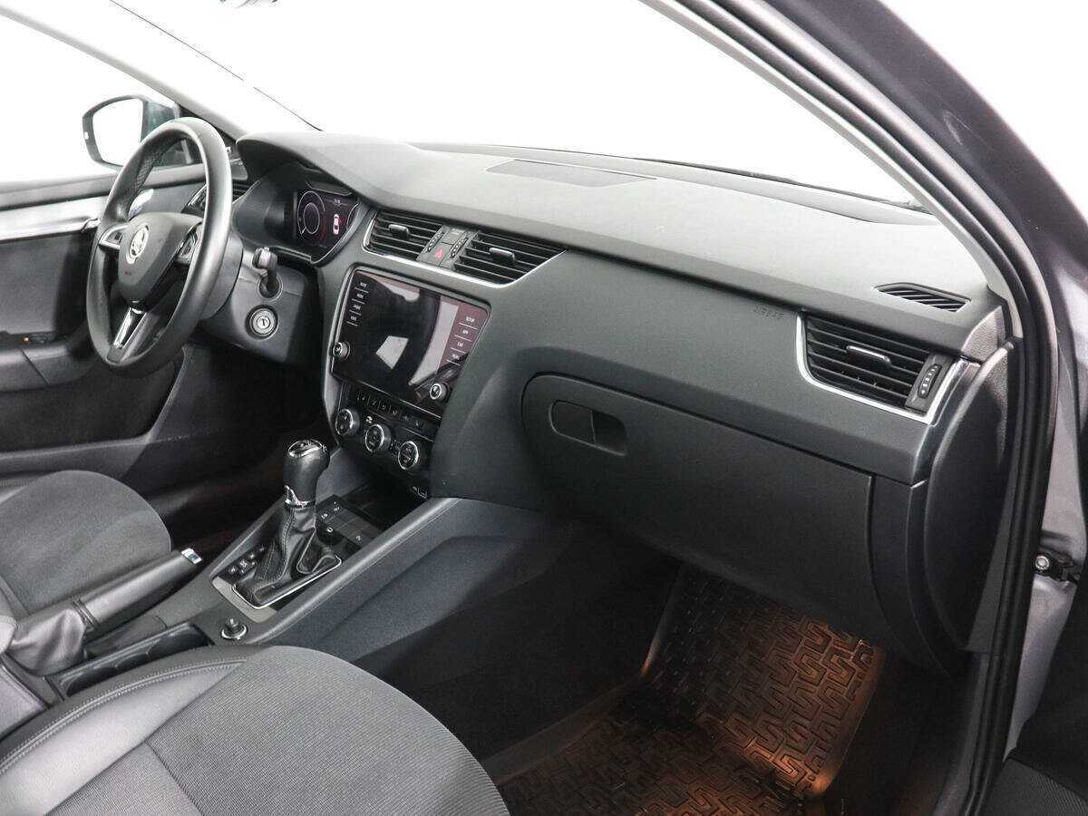 Skoda Octavia 2019 года с пробегом. Фото: #10
