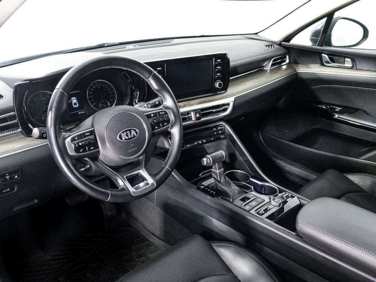 Kia K5 2021 года с пробегом. Фото: #10