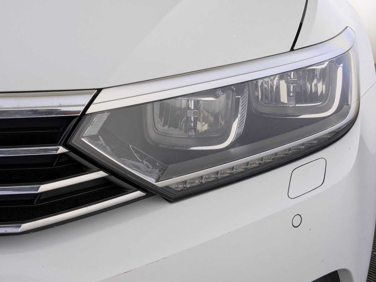 Volkswagen Passat 2019 года с пробегом. Фото: #10