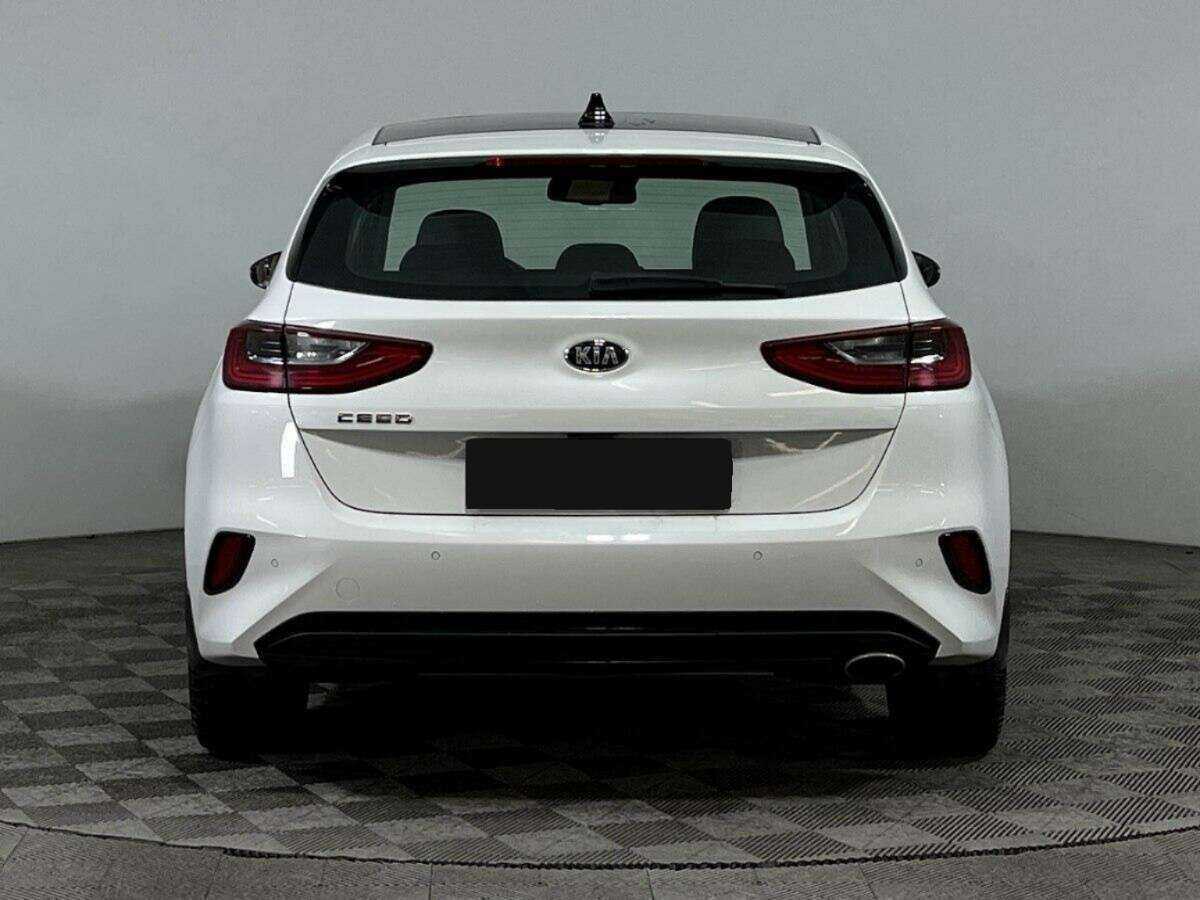 Kia Ceed 2018 года с пробегом. Фото: #5