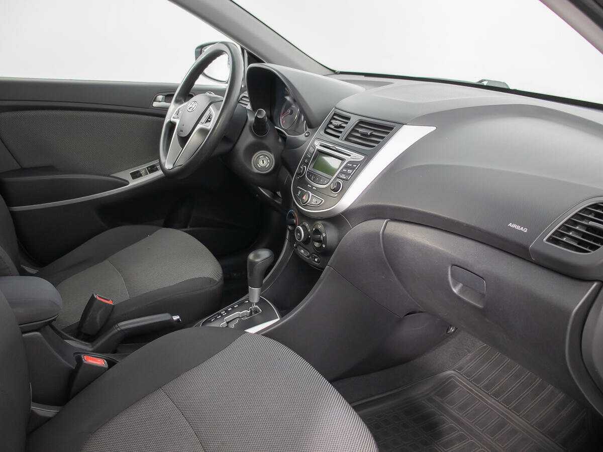 Hyundai Solaris 2012 года с пробегом. Фото: #8