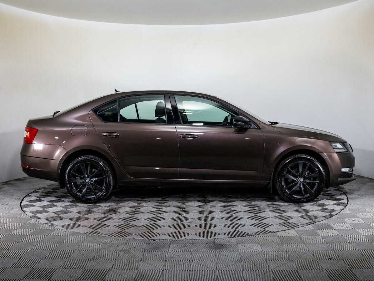 Skoda Octavia 2018 года с пробегом. Фото: #3