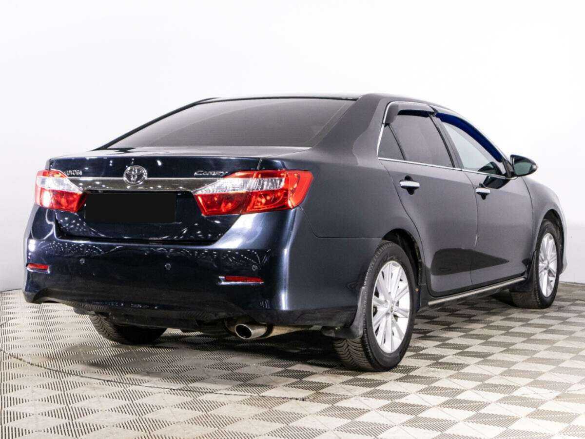 Toyota Camry 2013 года с пробегом. Фото: #4