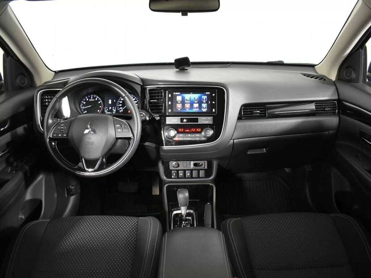 Mitsubishi Outlander 2019 года с пробегом. Фото: #7
