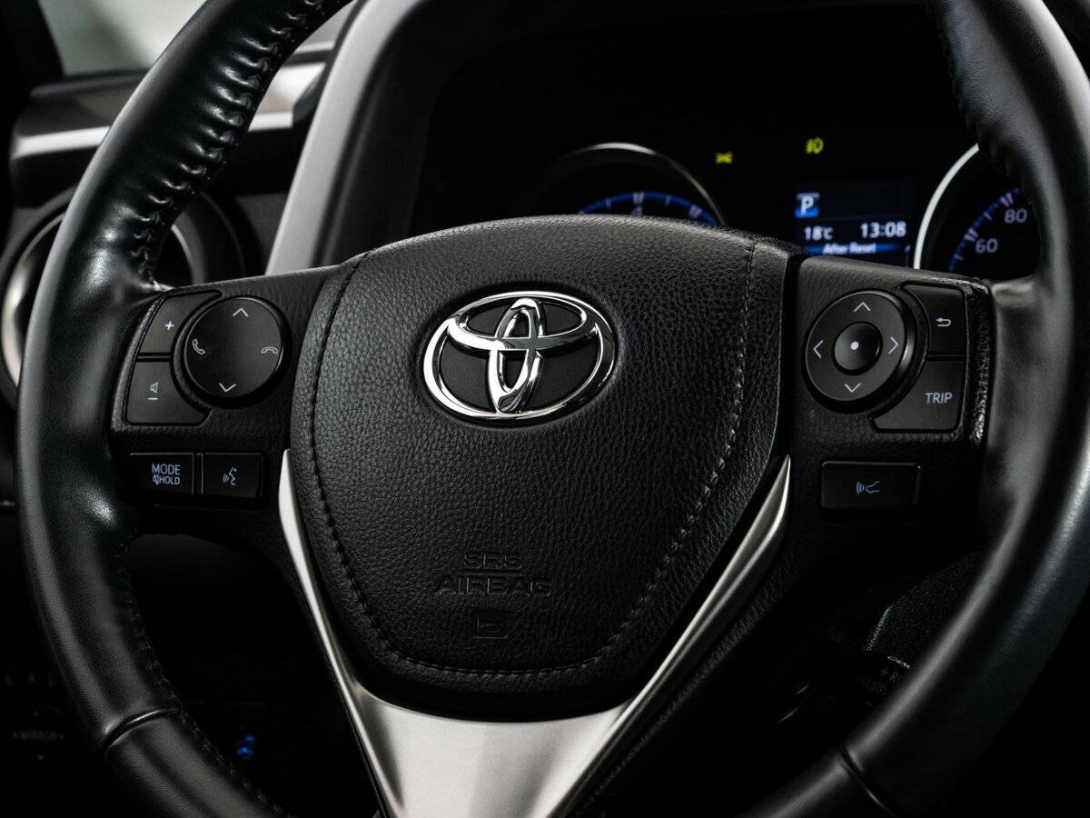 Toyota RAV4 2019 года с пробегом. Фото: #10