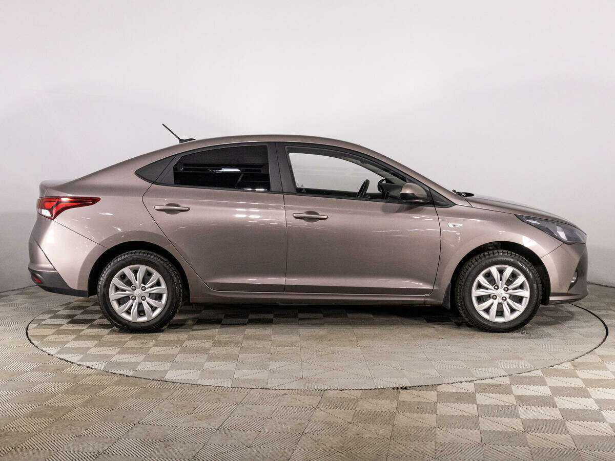 Hyundai Solaris 2021 года с пробегом. Фото: #3
