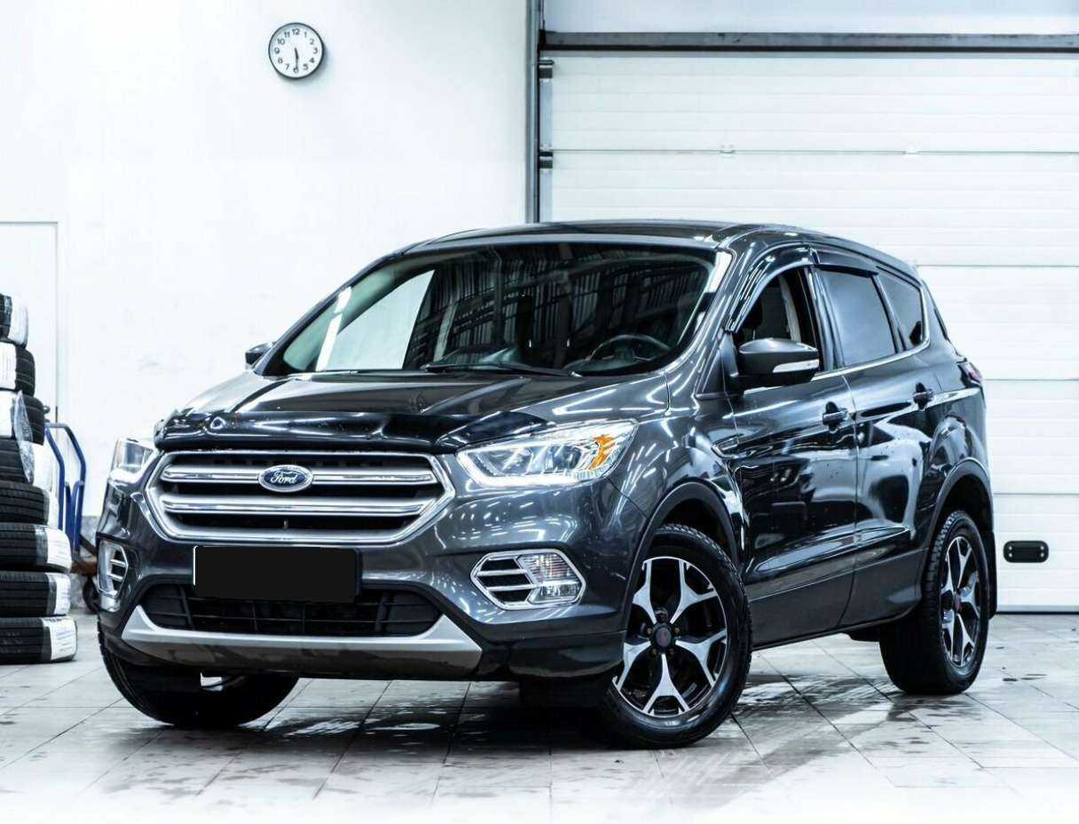 Ford Kuga 2017 года с пробегом. Фото: #0