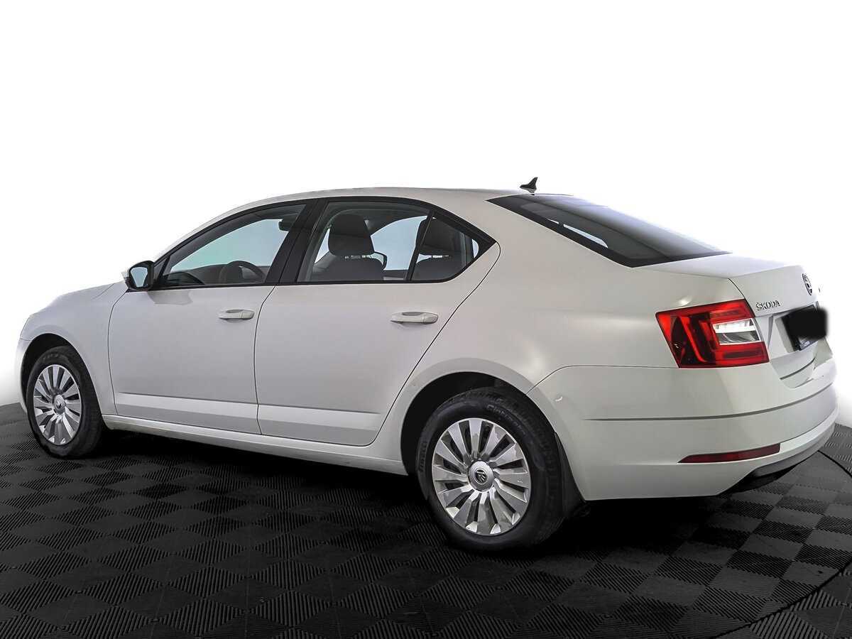 Skoda Octavia 2019 года с пробегом. Фото: #6