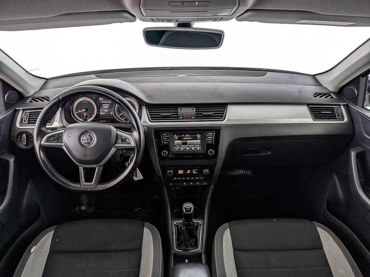 Skoda Rapid 2017 года с пробегом. Фото: #9