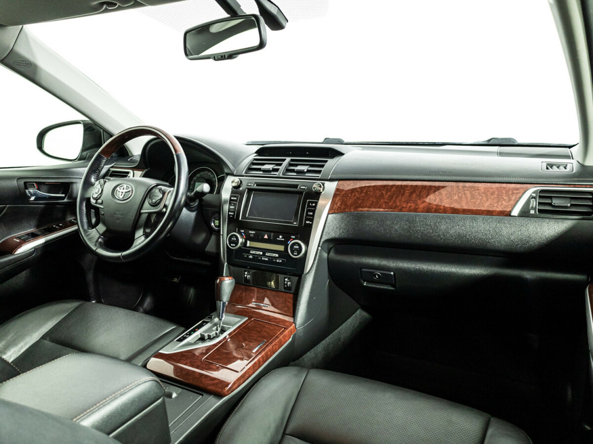 Toyota Camry 2012 года с пробегом. Фото: #8