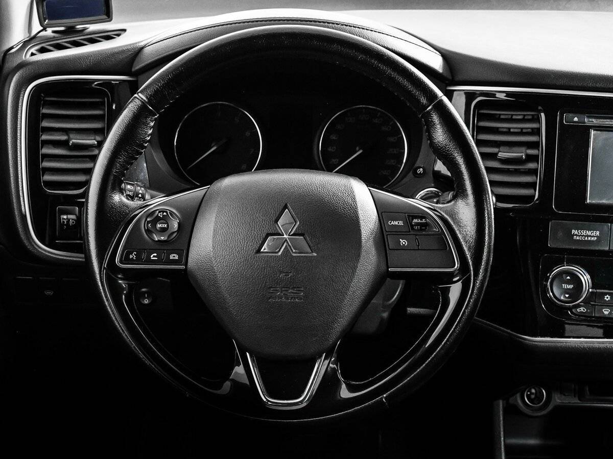Mitsubishi Outlander 2015 года с пробегом. Фото: #11