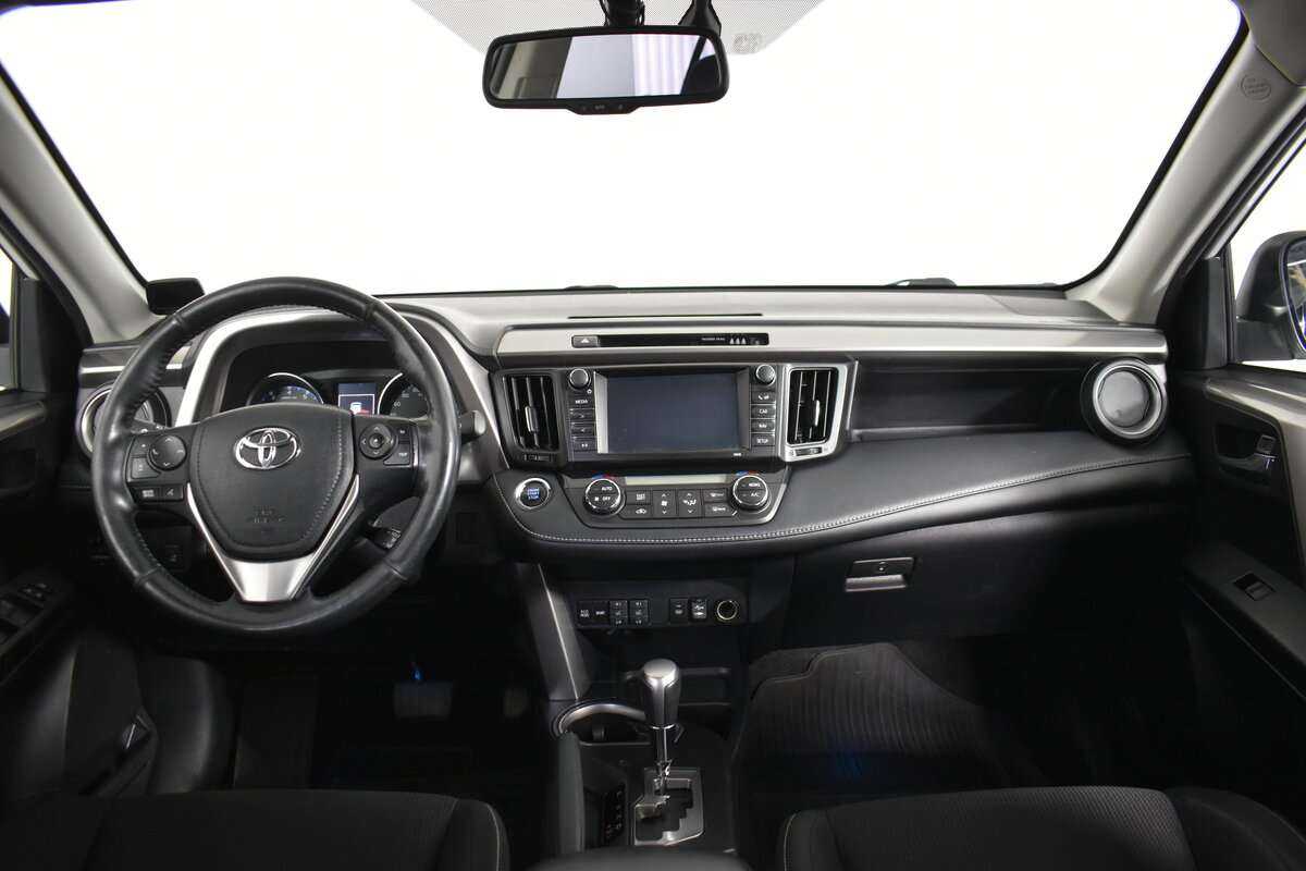 Toyota RAV4 2019 года с пробегом. Фото: #10