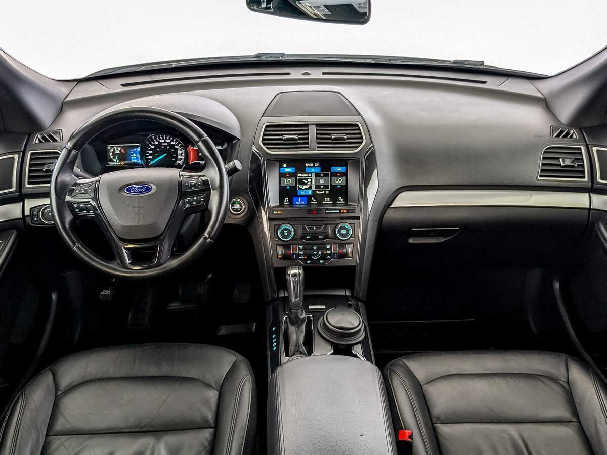 Ford Explorer 2017 года с пробегом. Фото: #11