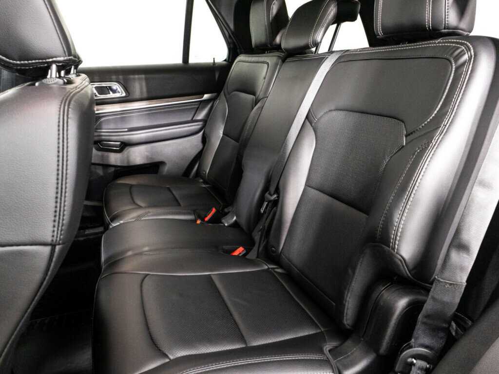 Ford Explorer 2018 года с пробегом. Фото: #9