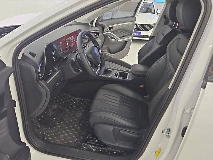 FAW Bestune T55 2021 года с пробегом. Фото: #6