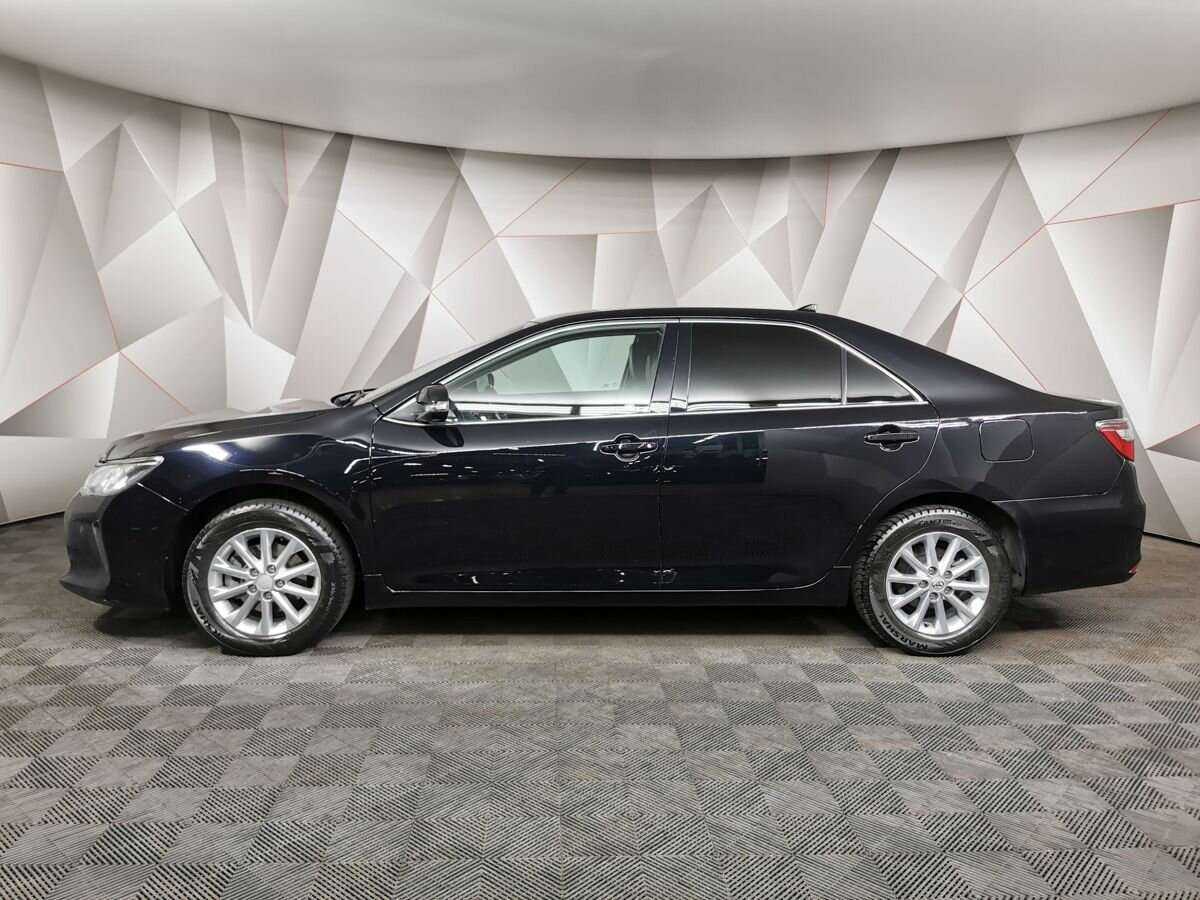 Toyota Camry 2017 года с пробегом. Фото: #4