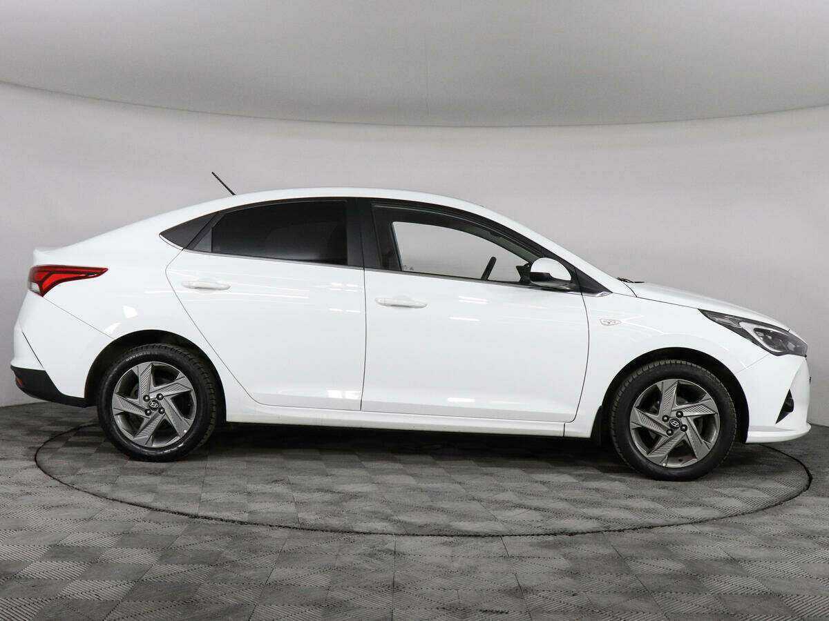 Hyundai Solaris 2020 года с пробегом. Фото: #3