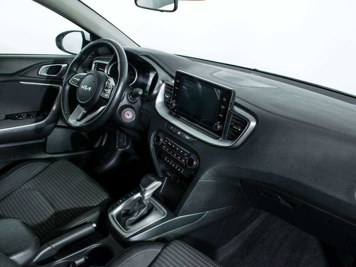 Kia XCeed 2021 года с пробегом. Фото: #8