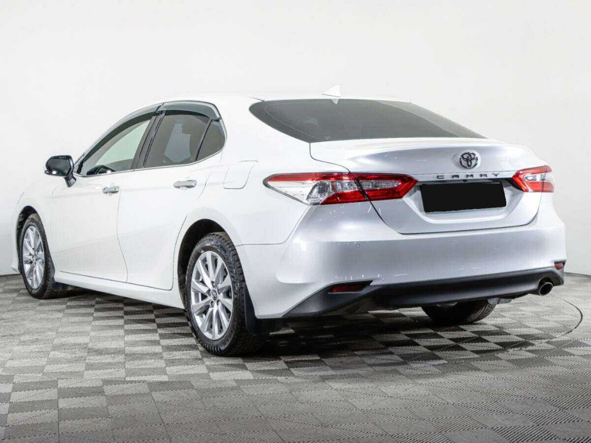 Toyota Camry 2018 года с пробегом. Фото: #6