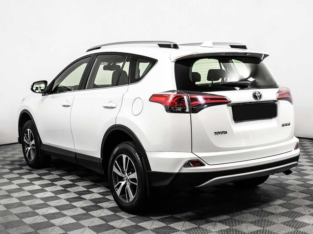 Toyota RAV4 2016 года с пробегом. Фото: #6