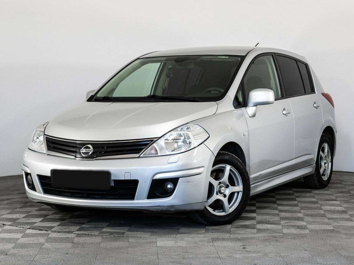 Nissan Tiida 2013 года с пробегом. Посмотреть фото
