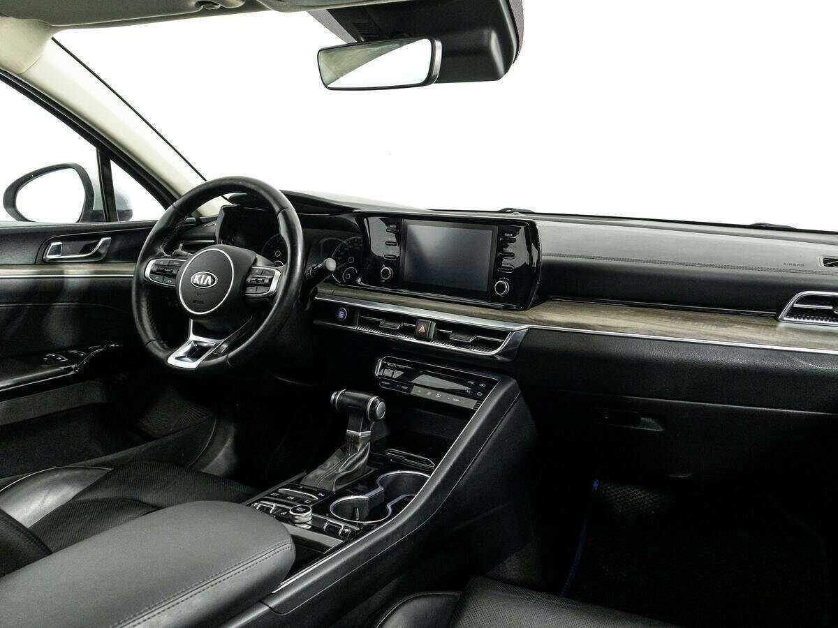 Kia K5 2021 года с пробегом. Фото: #8