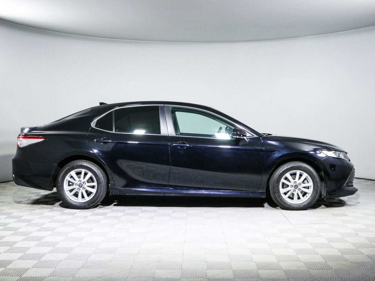 Toyota Camry 2019 года с пробегом. Фото: #3