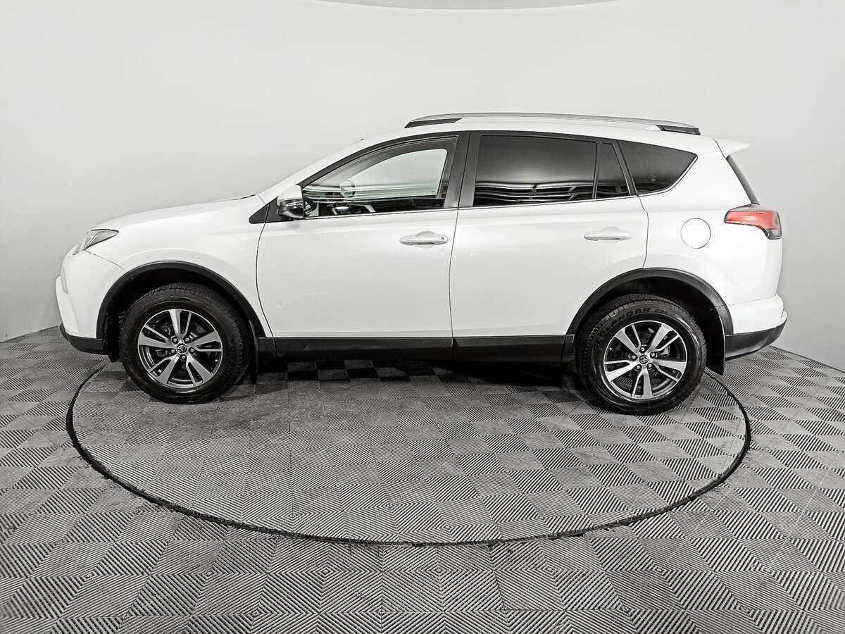 Toyota RAV4 2019 года с пробегом. Фото: #7