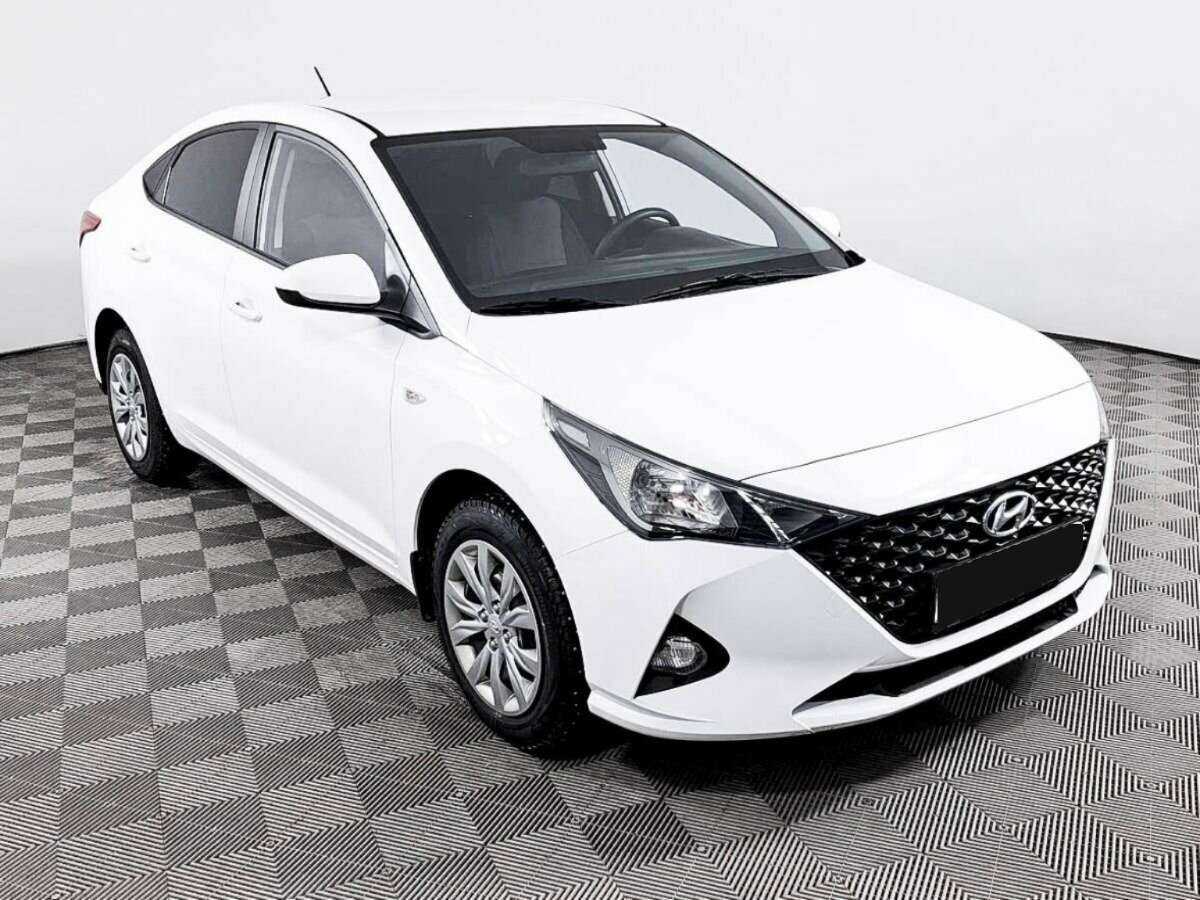 Hyundai Solaris 2021 года с пробегом. Фото: #2