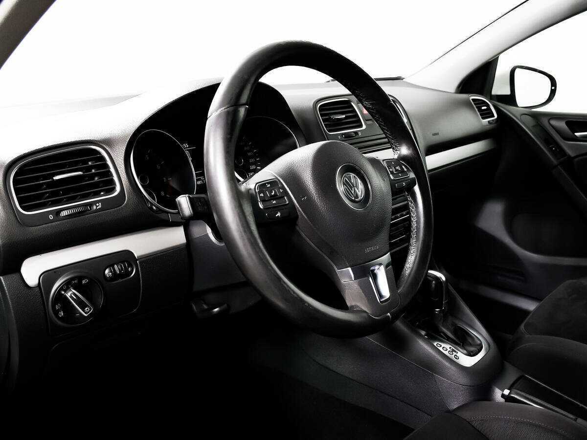 Volkswagen Golf 2012 года с пробегом. Фото: #12