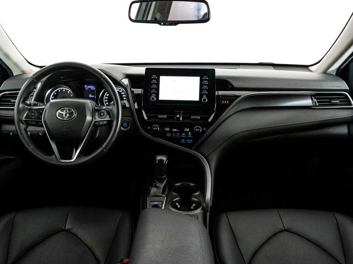 Toyota Camry 2021 года с пробегом. Фото: #7
