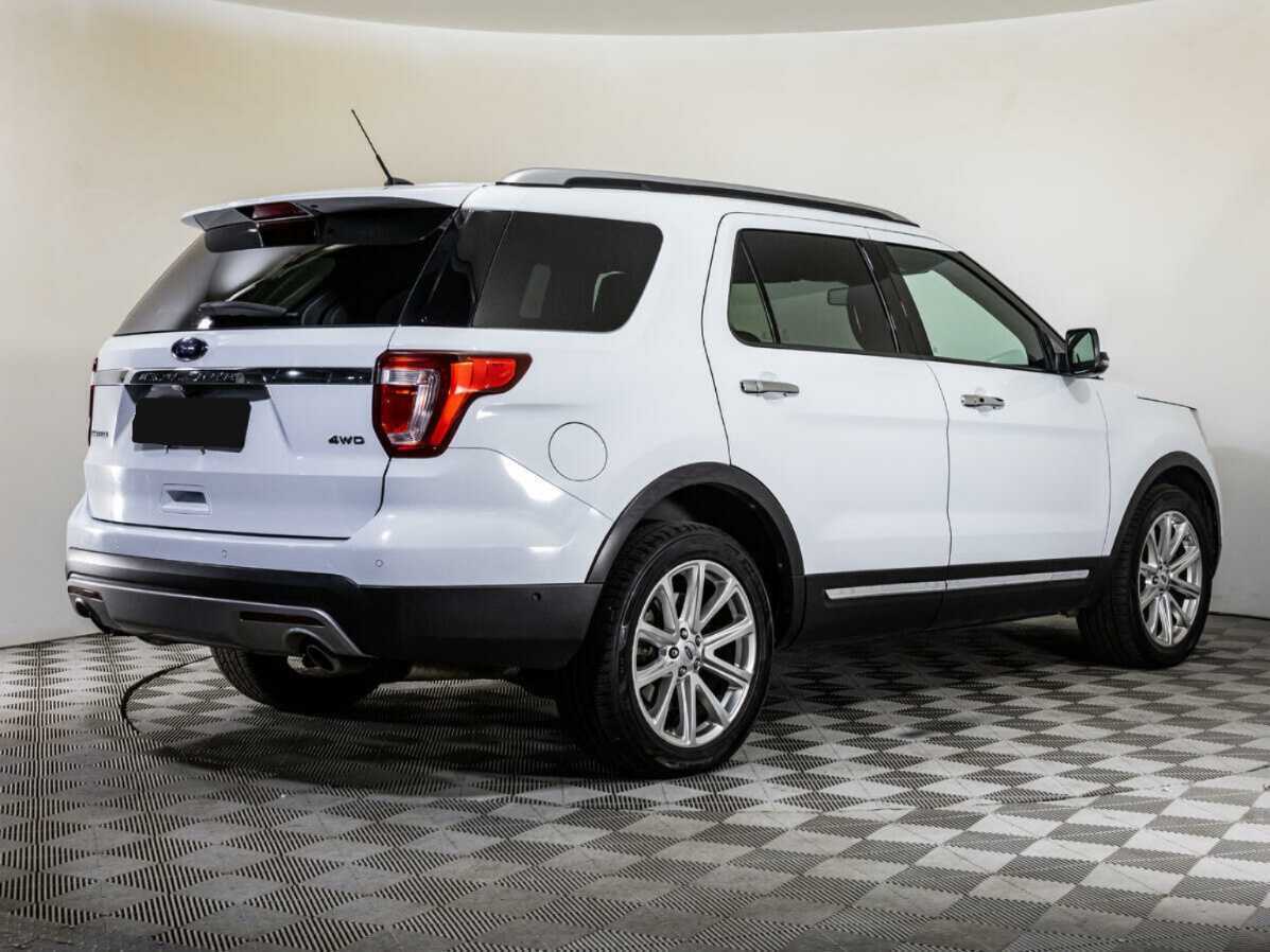 Ford Explorer 2015 года с пробегом. Фото: #4