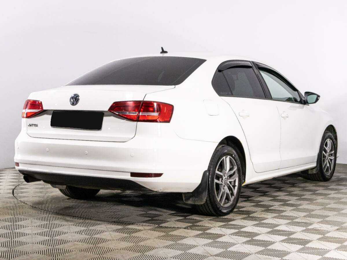 Volkswagen Jetta 2015 года с пробегом. Фото: #4