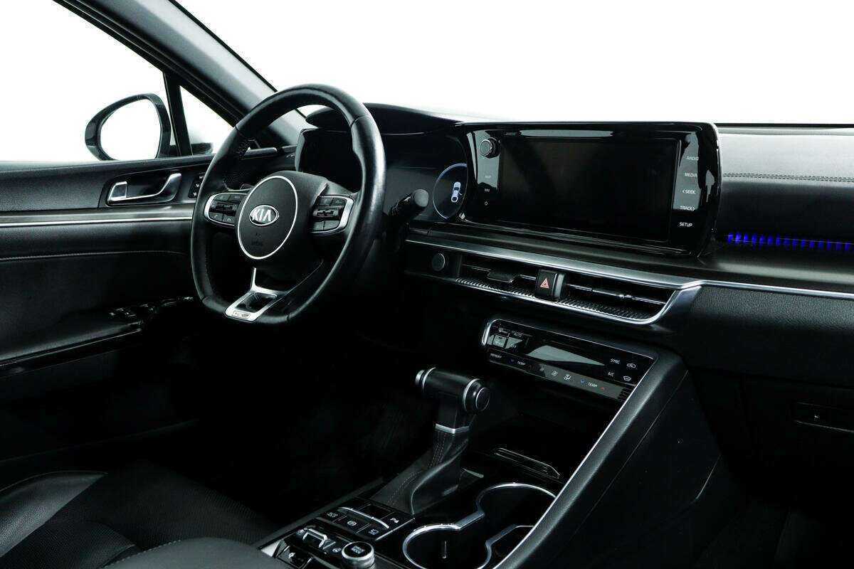 Kia K5 2020 года с пробегом. Фото: #8