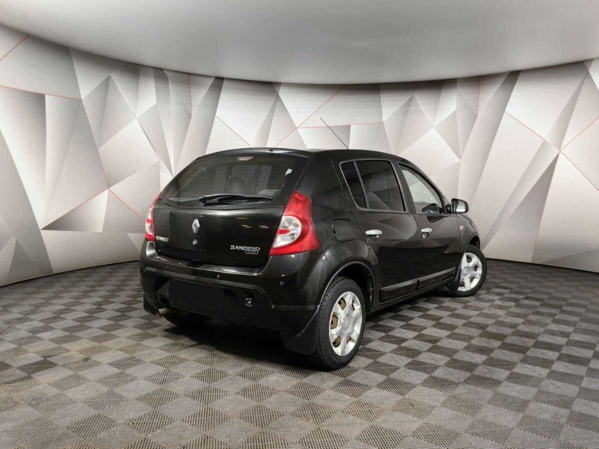 Renault Sandero 2013 года с пробегом. Фото: #1