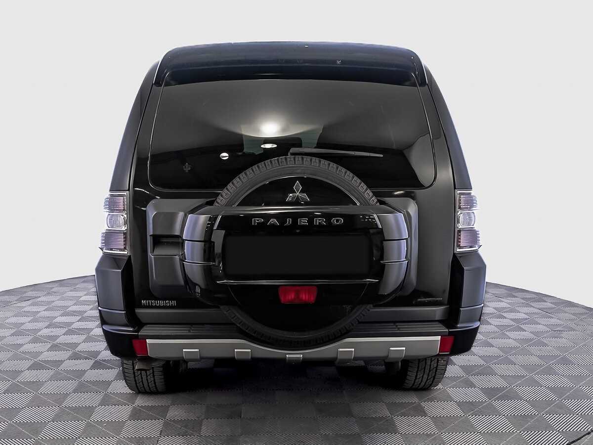 Mitsubishi Pajero 2013 года с пробегом. Фото: #5