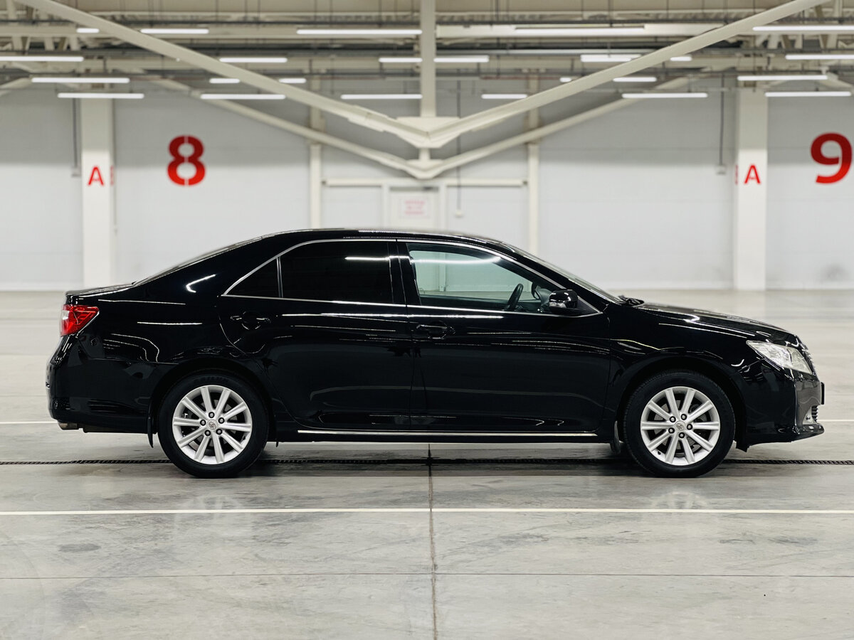 Toyota Camry 2013 года с пробегом. Фото: #3