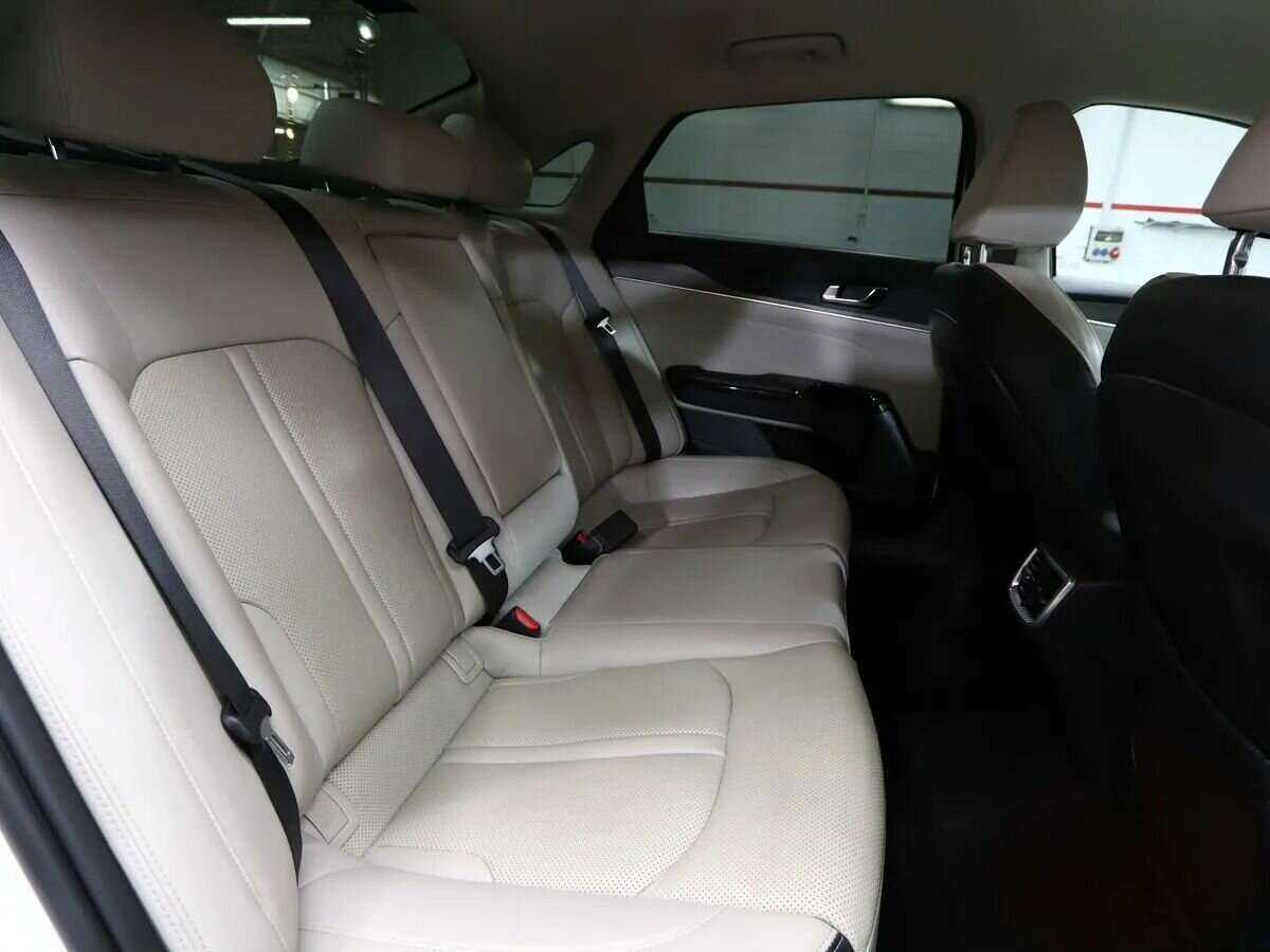 Kia K5 2021 года с пробегом. Фото: #11